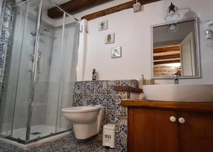 Bed & Breakfast Kabula 3*